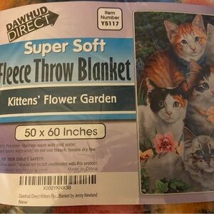 Dawhud Super Soft Fleece Throw Blanket